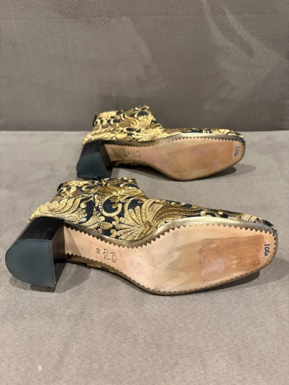Tory Burch Carlotta Embroidered Ankle Bootie Black Gold‎ Size 8